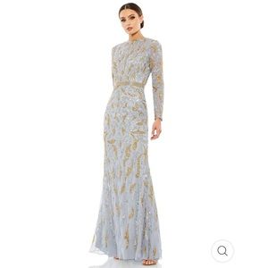 NWT MAC DUGGAL BEADED LONG SLEEVE EVENING GOWN SIZE 2 PLATINUM GOLD